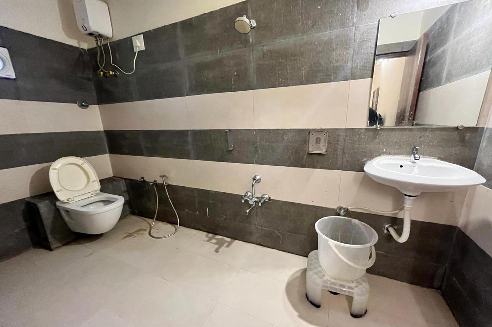 Hotel Kalyan Palace Watuwa Eksteriør billede