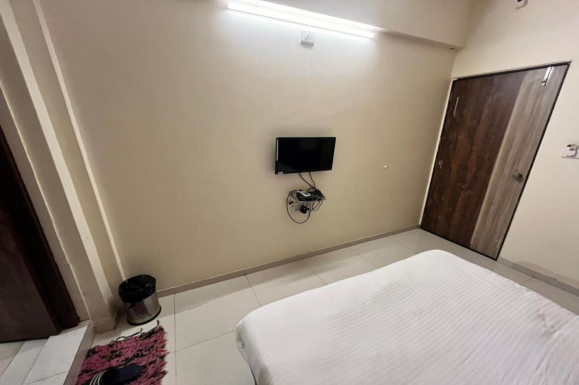 Hotel Kalyan Palace Watuwa Eksteriør billede