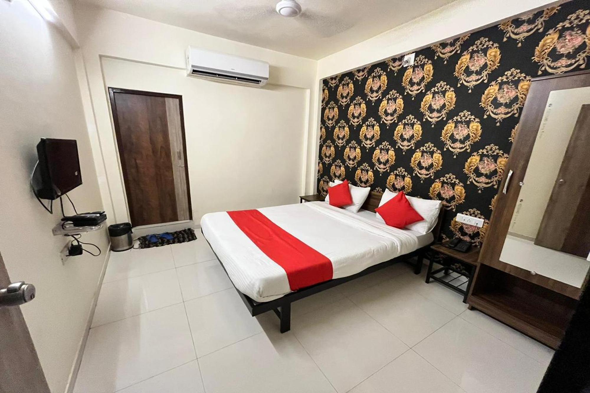 Hotel Kalyan Palace Watuwa Eksteriør billede